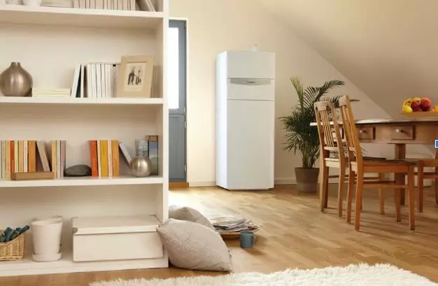 pompa ciepła umieszczona na poddaszu w jadalni