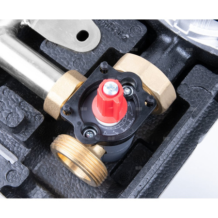 Grupa pompowa AFRISO PrimoTherm K 180-2 DN 25 AP 3-WM-SM GZ x GW 1 1/2'' x 1'', z zaworem mieszającym, z izolacją, z pompą obiegową, z siłownikiem arm 343 proclick