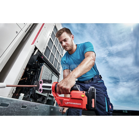 Zaciskarka ROMAX Compact TT, zestaw szczęk zaciskowych MaxiPro 1/4"-1 1/8", akumulator 2.0 Ah/18 V, ładowarka UE w ROCASE