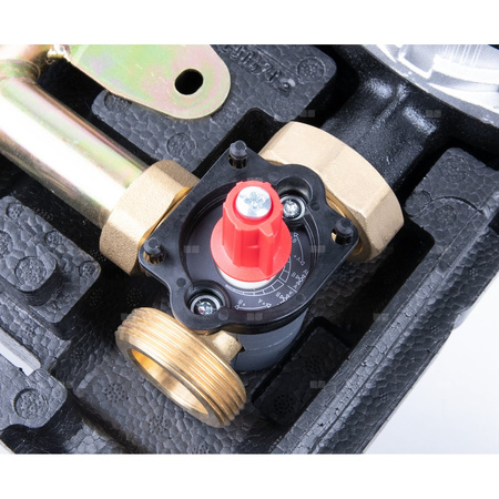 Grupa pompowa AFRISO PrimoTherm K 180-2 DN 25 AP 3-WM-R GZ x GW 1 1/2'' x 1'', z zaworem mieszającym, z izolacją, z pompą obiegową