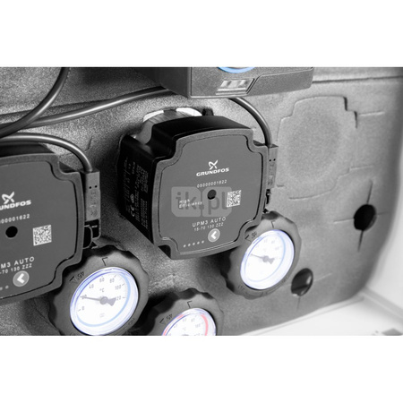 Grupa pompowa AFRISO PrimoBox AZB 205 GZ x GW 3/4'' x 3/4'', z izolacją, z siłownikiem arm 141